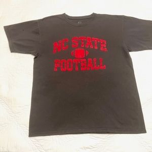 J*AMERICA SPORTSWEAR CREW-NECK BOY FOOTBALL PLAYER GRAPHIC T-SHIRT